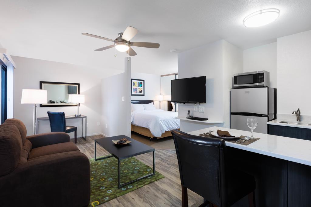 Oakwood Silicon Valley Sunnyvale Room photo